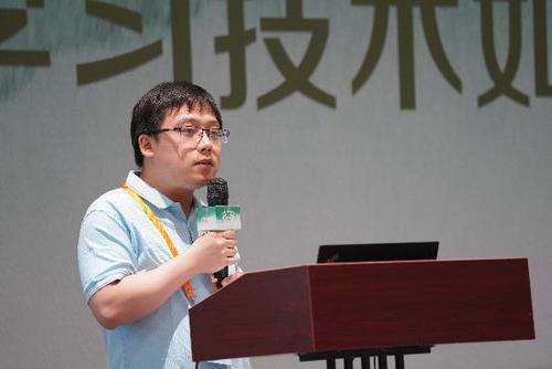 百度校园品牌部总监李轩涯 百度校园品牌部总监李轩涯